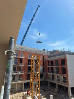 Fin de gros oeuvre et démontage de la grue